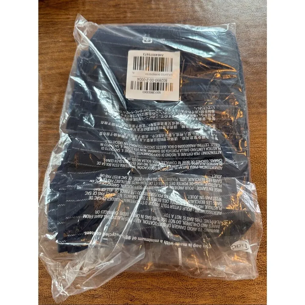 Old Navy Navy Stripe Pleated Twill Skirt